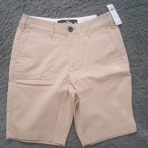 Hollister khaki shorts